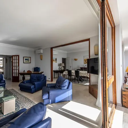 Front De Hyper Centre 阿雅克肖