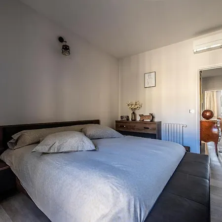 Front De Hyper Centre Apartment