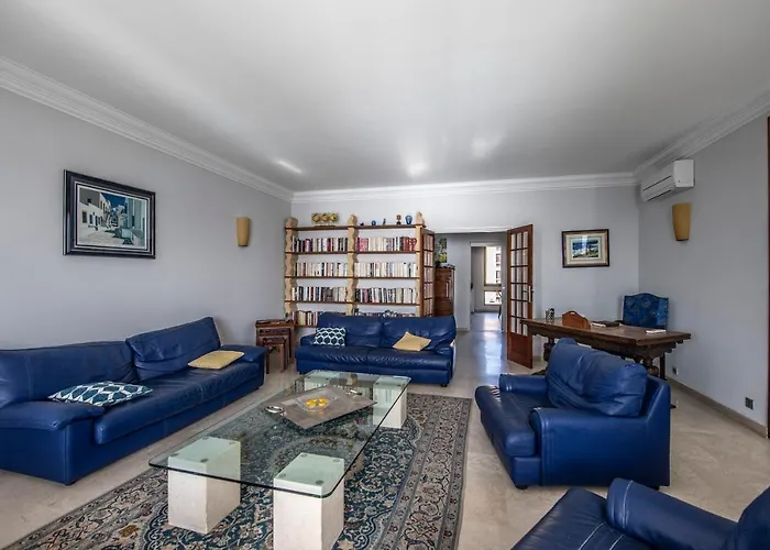 Front De Hyper Centre