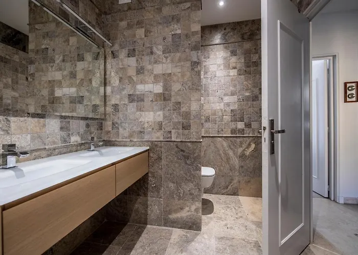 Front De Hyper Centre Apartment